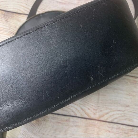 Fendi Black Shoulder Bag - Picture 4 of 16